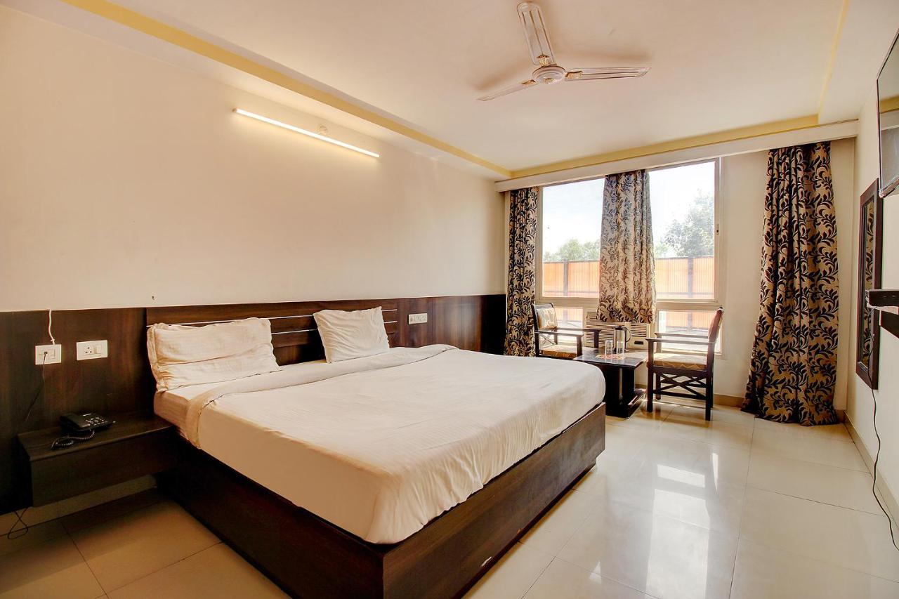 Fabhotel Ps Grand Lucknow Exteriör bild