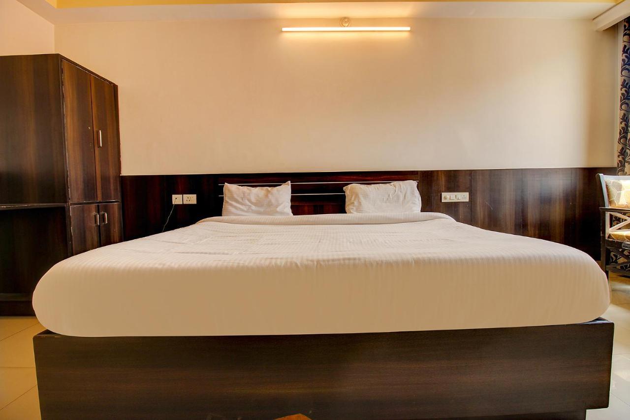 Fabhotel Ps Grand Lucknow Exteriör bild