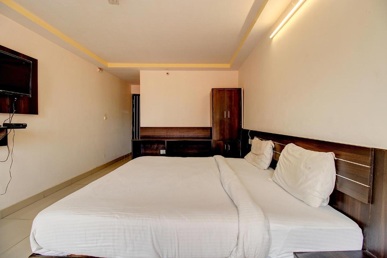 Fabhotel Ps Grand Lucknow Exteriör bild