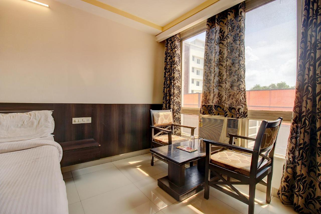 Fabhotel Ps Grand Lucknow Exteriör bild
